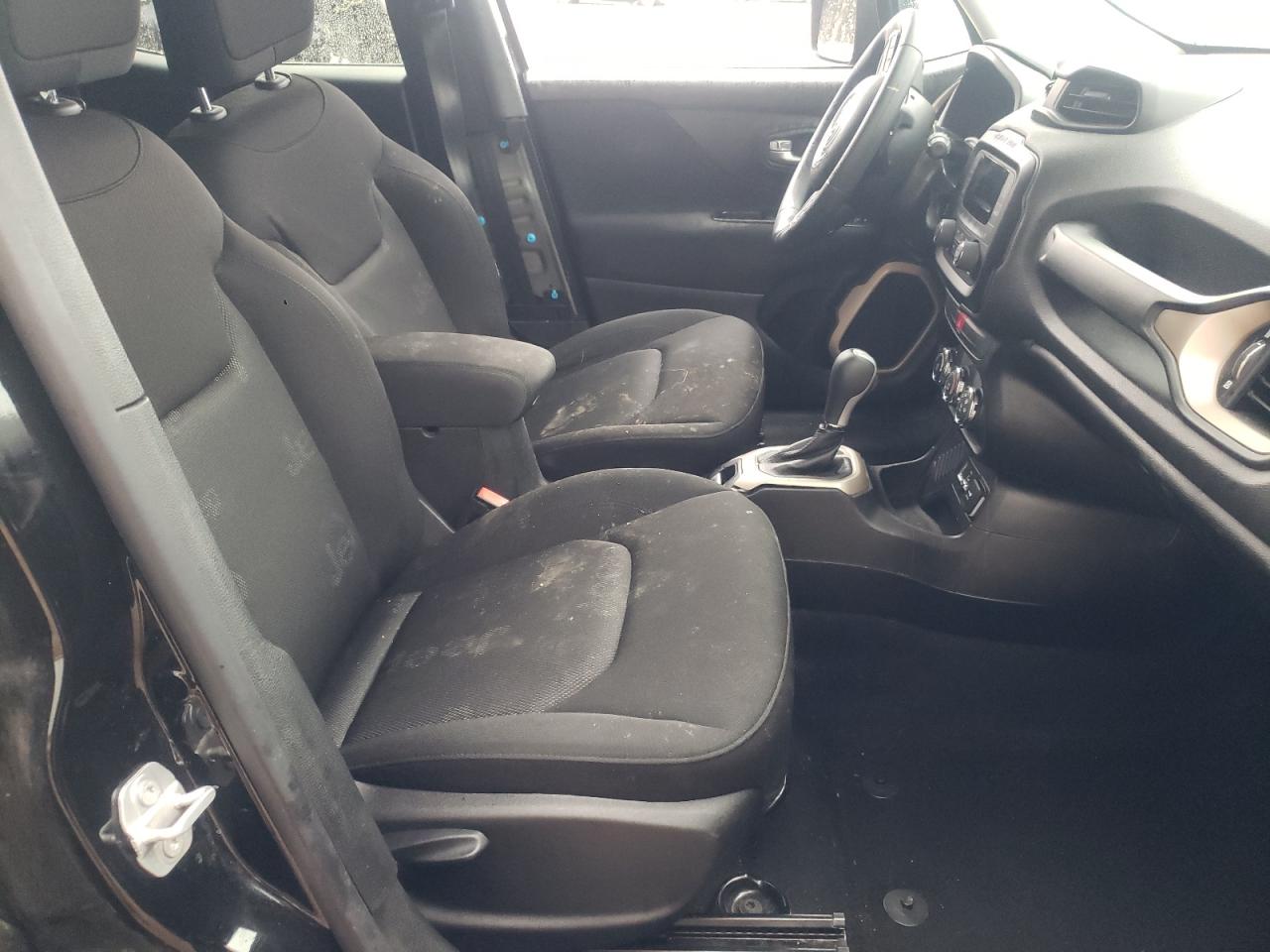 Photo 5 from auction – 2017 JEEP RENEGADE S with VIN ZACCJAAB9HPF78622