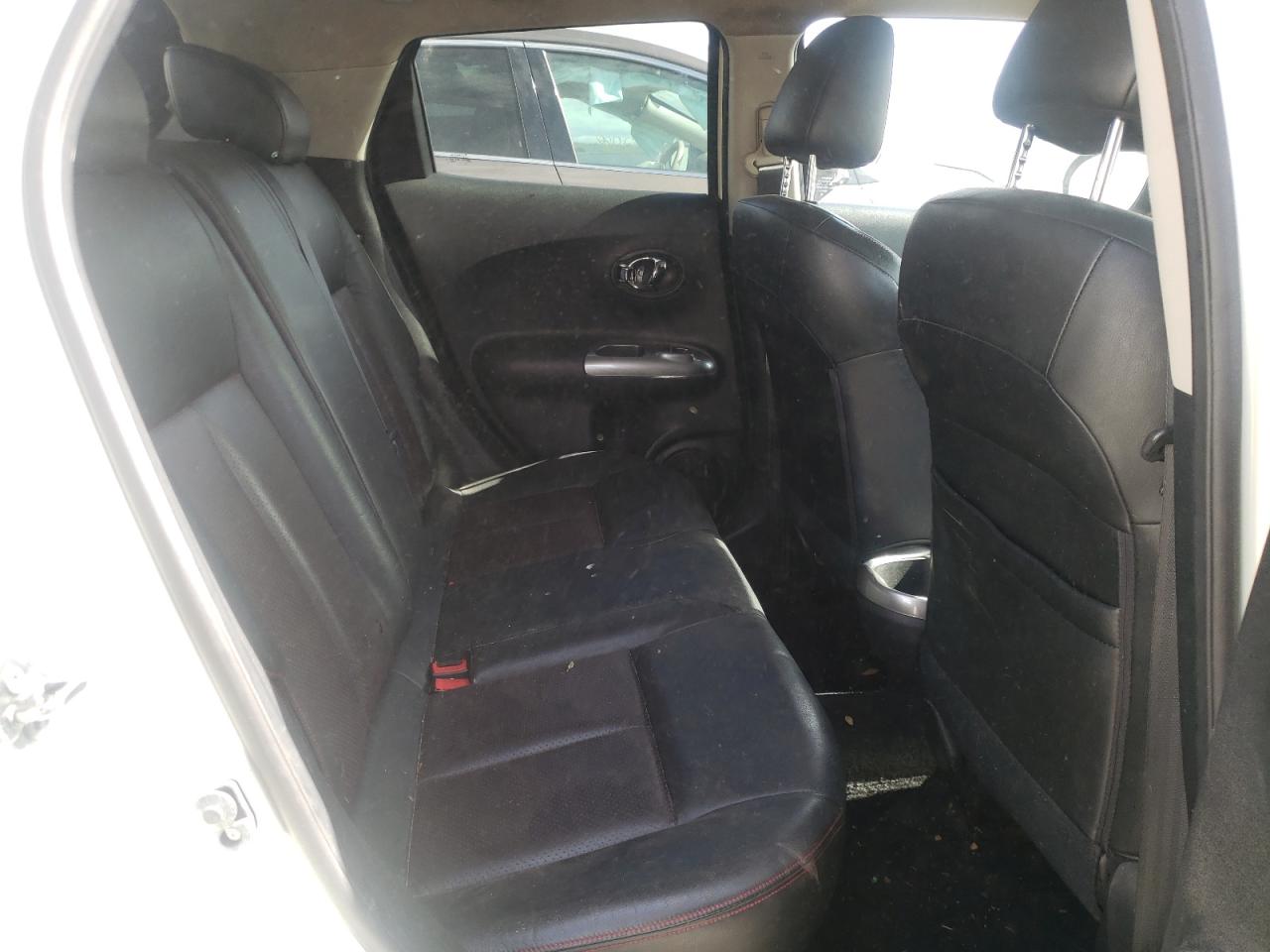 Photo 6 from auction – 2011 NISSAN JUKE S with VIN JN8AF5MR8BT017160