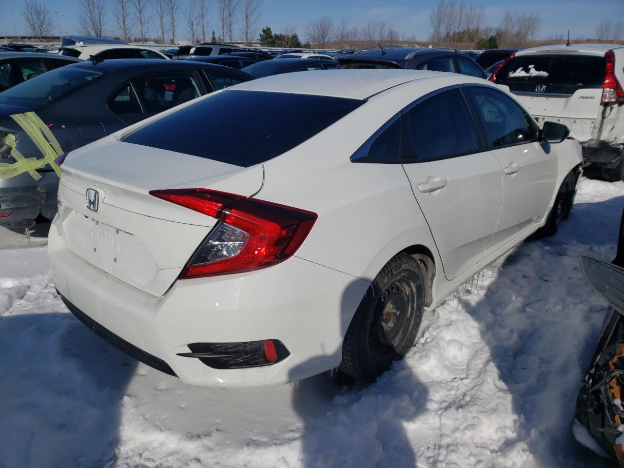Photo 4 from auction – 2017 HONDA CIVIC LX with VIN 2HGFC2F56HH029804