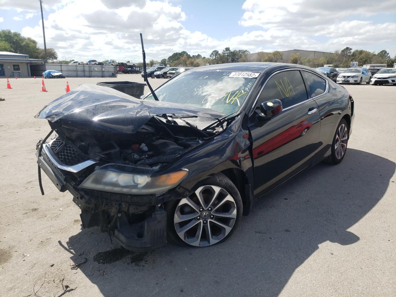 Photo 2 from auction – 2015 HONDA ACCORD EXL with VIN 1HGCT2B82FA007359