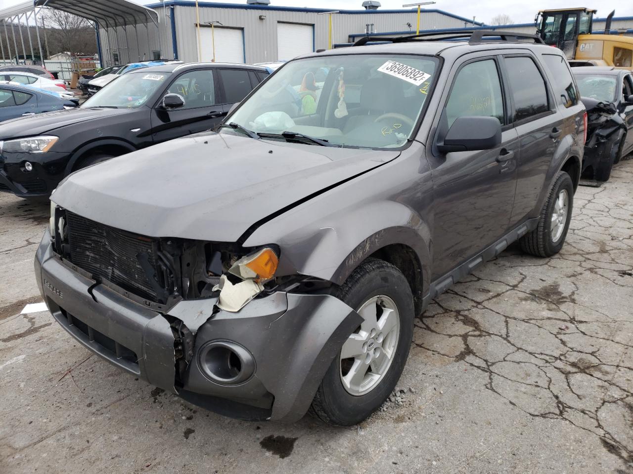 Photo 2 from auction – 2010 FORD ESCAPE with VIN 1FMCU0D73AKA78363