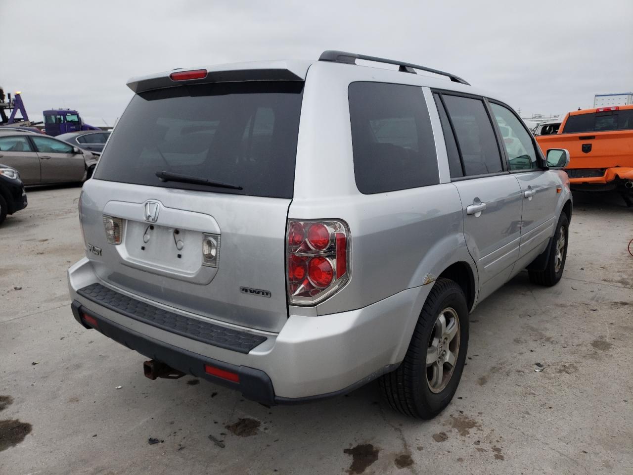 Photo 4 from auction – 2007 HONDA PILOT EXL with VIN 2HKYF18587H503523