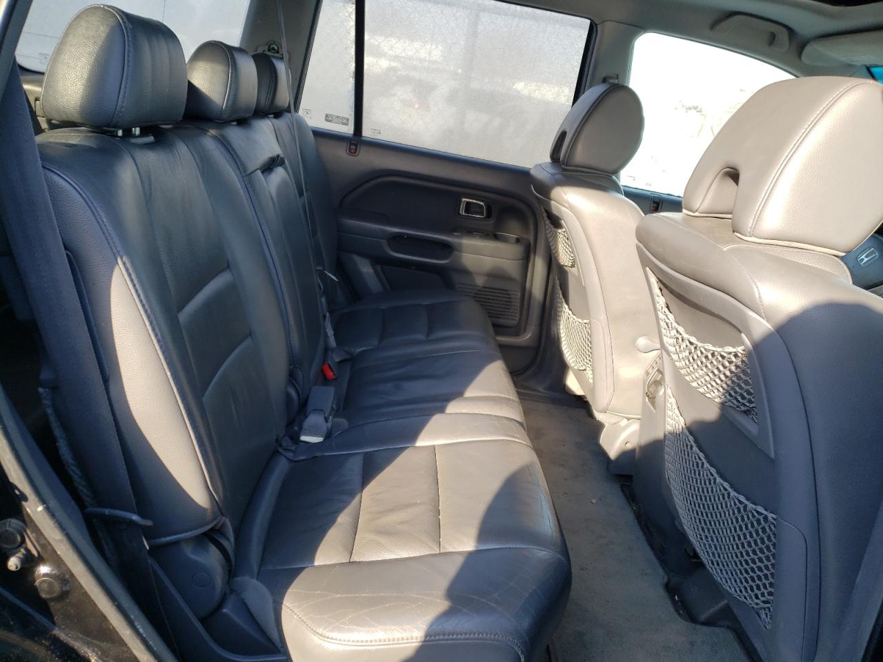 Foto 6 de la subasta – 2006 HONDA PILOT EX con VIN 2HKYF18596H520443