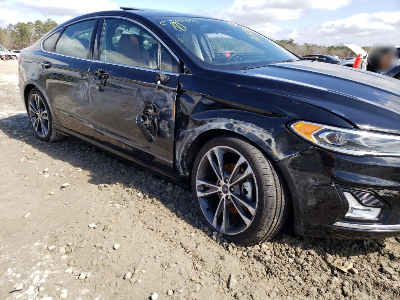 Photo 9 from auction – 2020 FORD FUSION TIT with VIN 3FA6P0D97LR127966