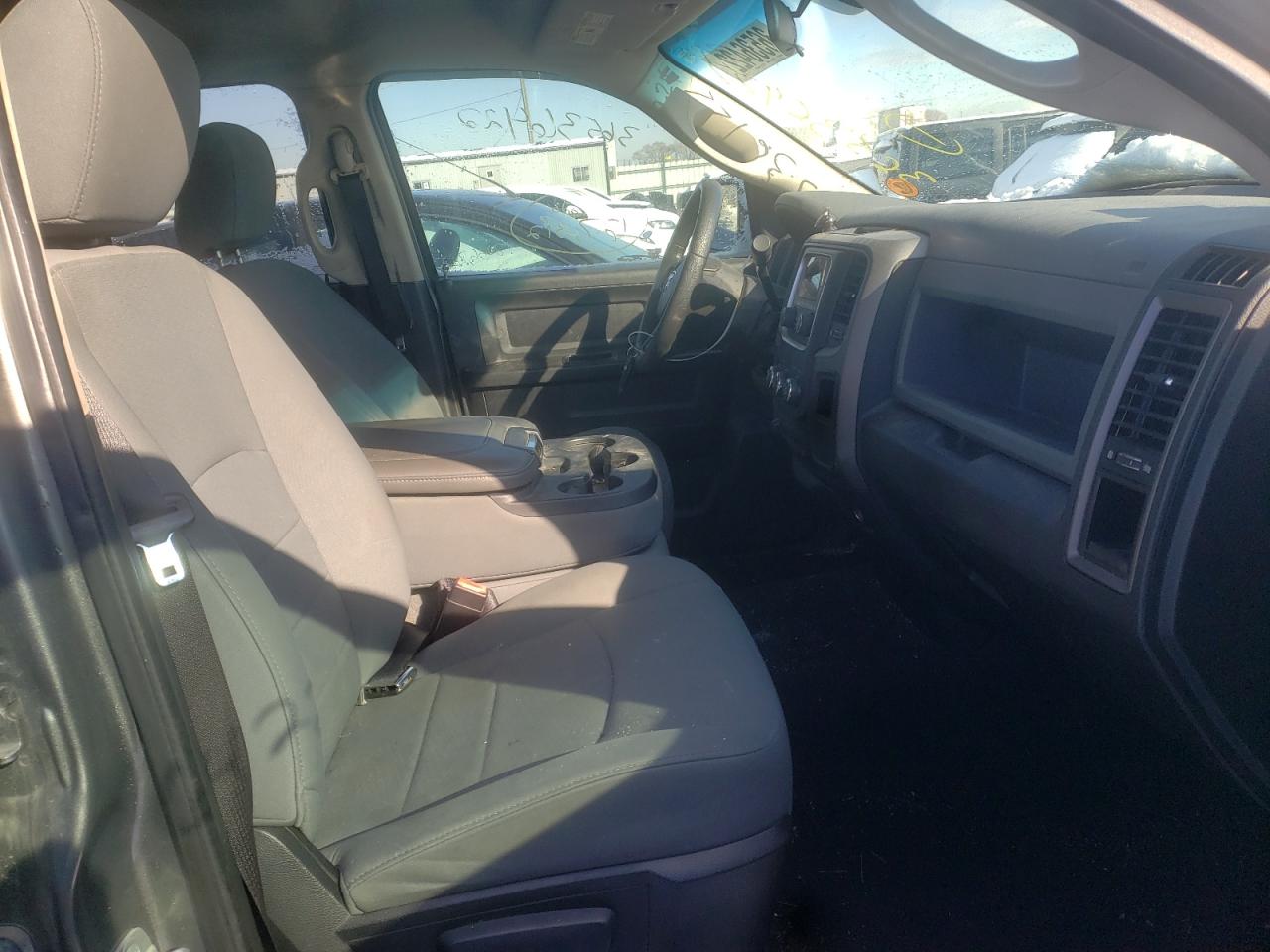 Photo 5 from auction – 2013 RAM 1500 ST with VIN 1C6RR6FT0DS629213
