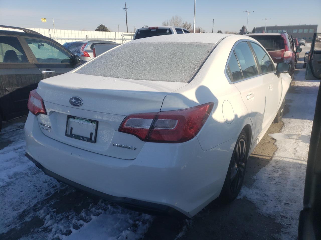 Photo 4 from auction – 2018 SUBARU LEGACY 2.5 with VIN 4S3BNAA65J3038245