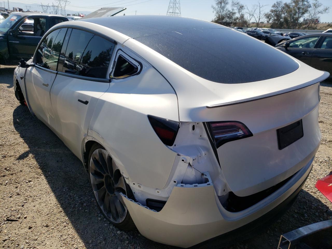 Photo 3 from auction – 2021 TESLA MODEL Y with VIN 5YJYGDEF9MF267342
