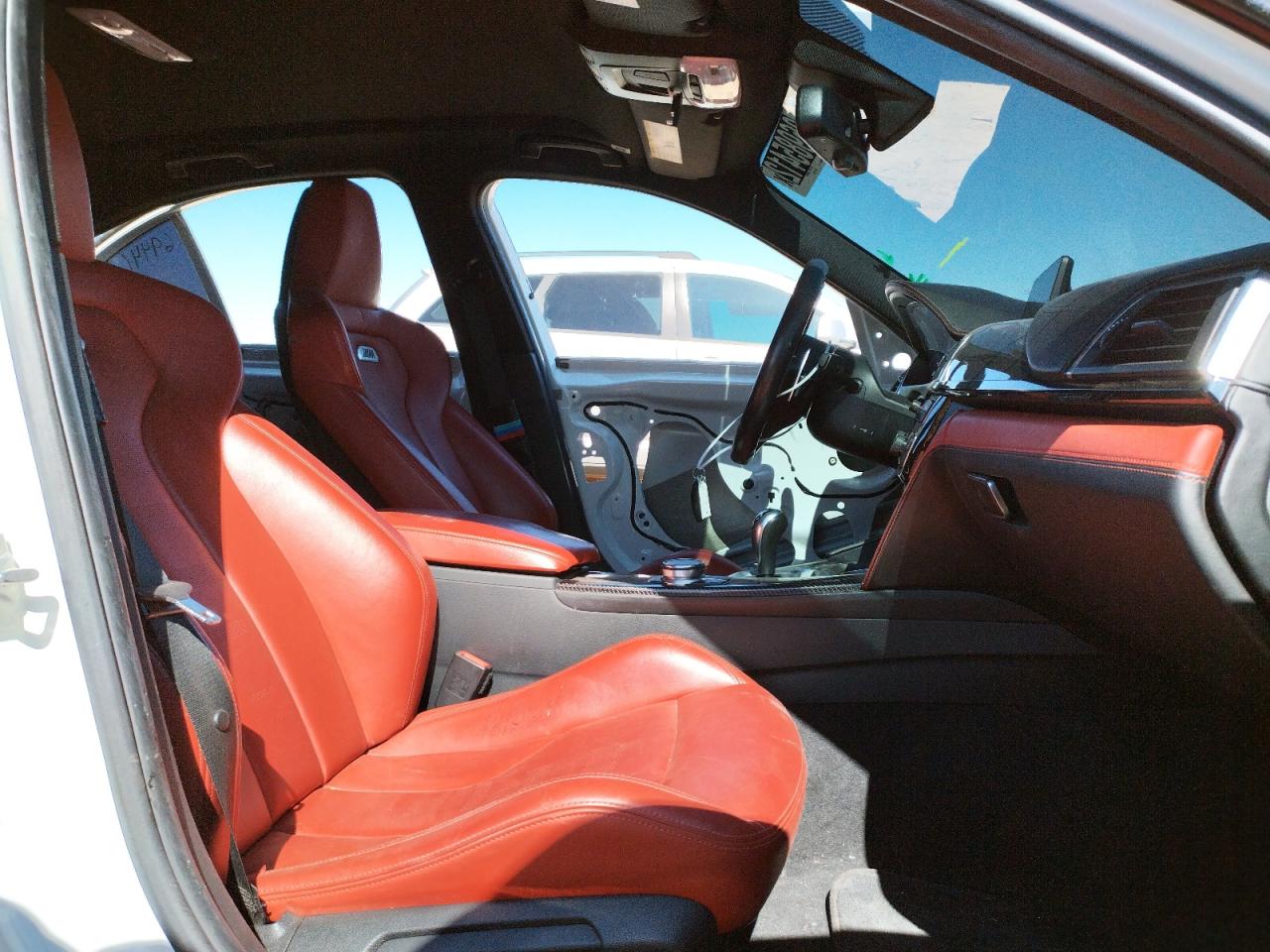 Photo 5 from auction – 2017 BMW M3 with VIN WBS8M9C34H5G85793