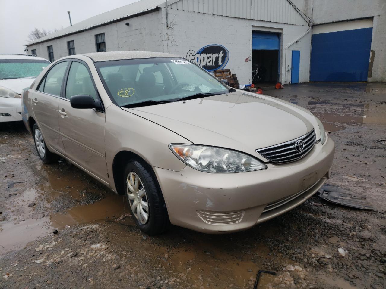 TOYOTA CAMRY LE 2005 with VIN 4T1BE32K95U077939 - Photo from auction