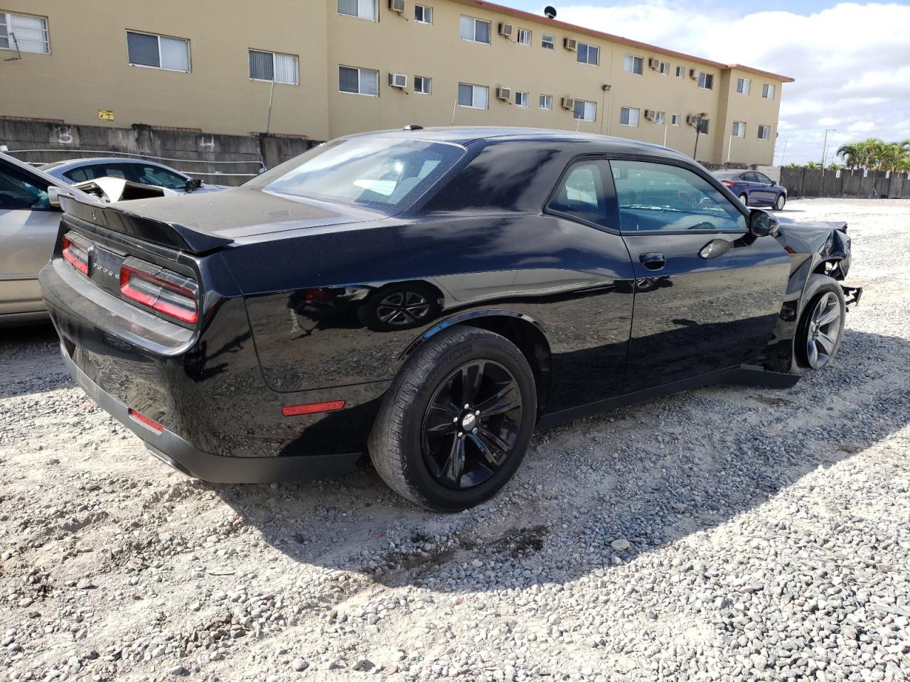 Photo 4 from auction – 2019 DODGE CHALLENGER with VIN 2C3CDZAG3KH530208