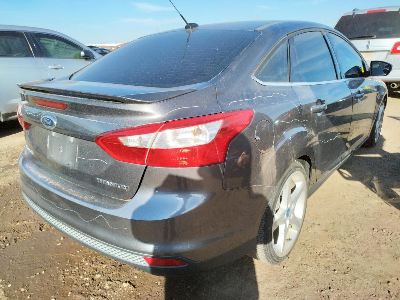 Photo 4 from auction – 2012 FORD FOCUS TITA with VIN 1FAHP3J24CL285388