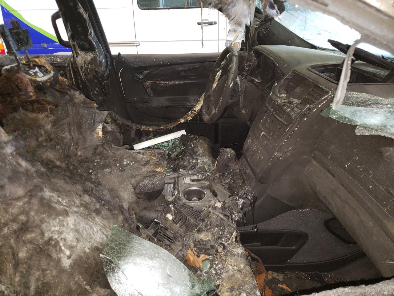 Photo 5 from auction – 2015 GMC ACADIA SLT with VIN 1GKKVRKD0FJ152172