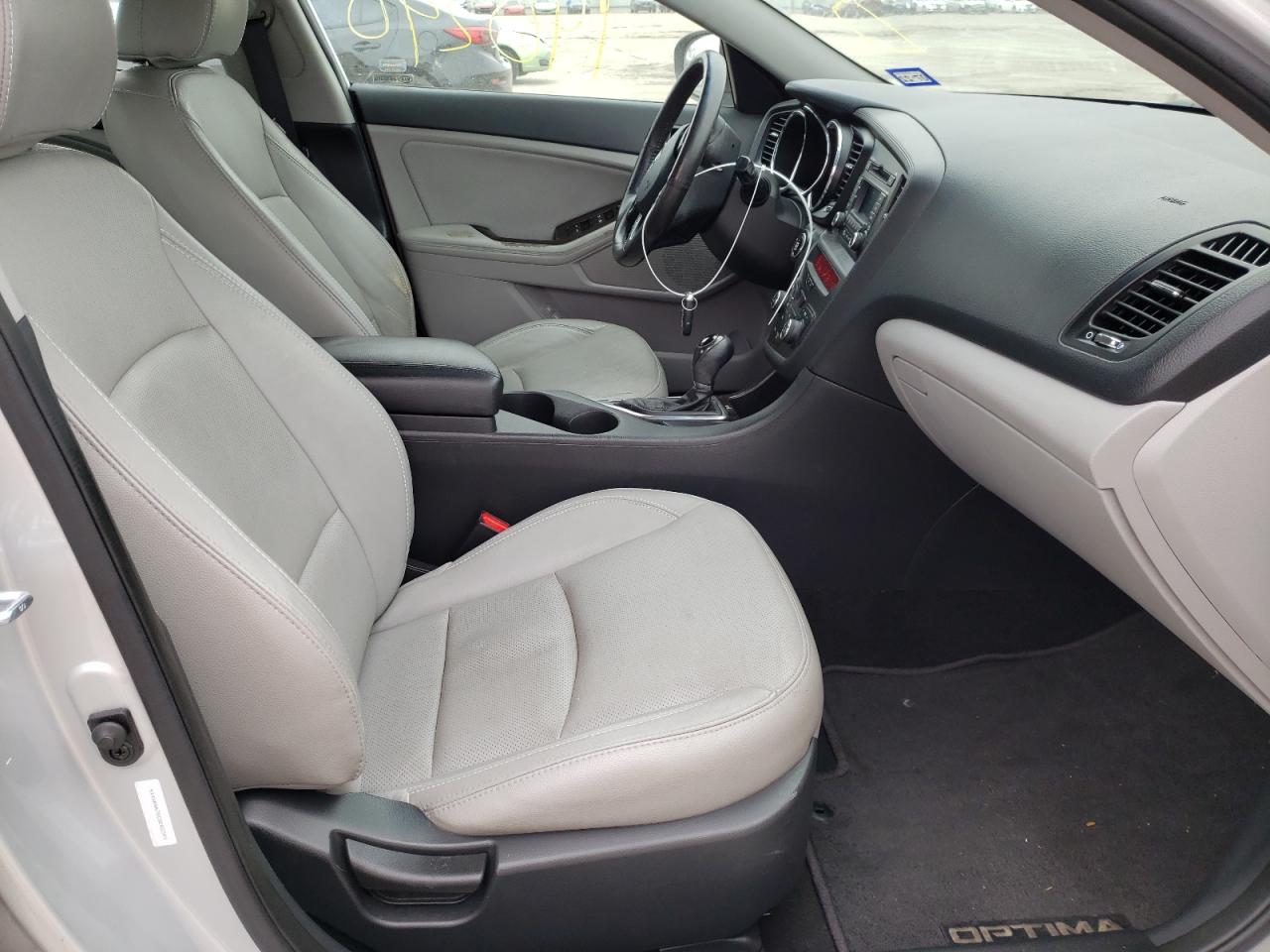 Photo 5 from auction – 2012 KIA OPTIMA EX with VIN 5XXGN4A70CG042349