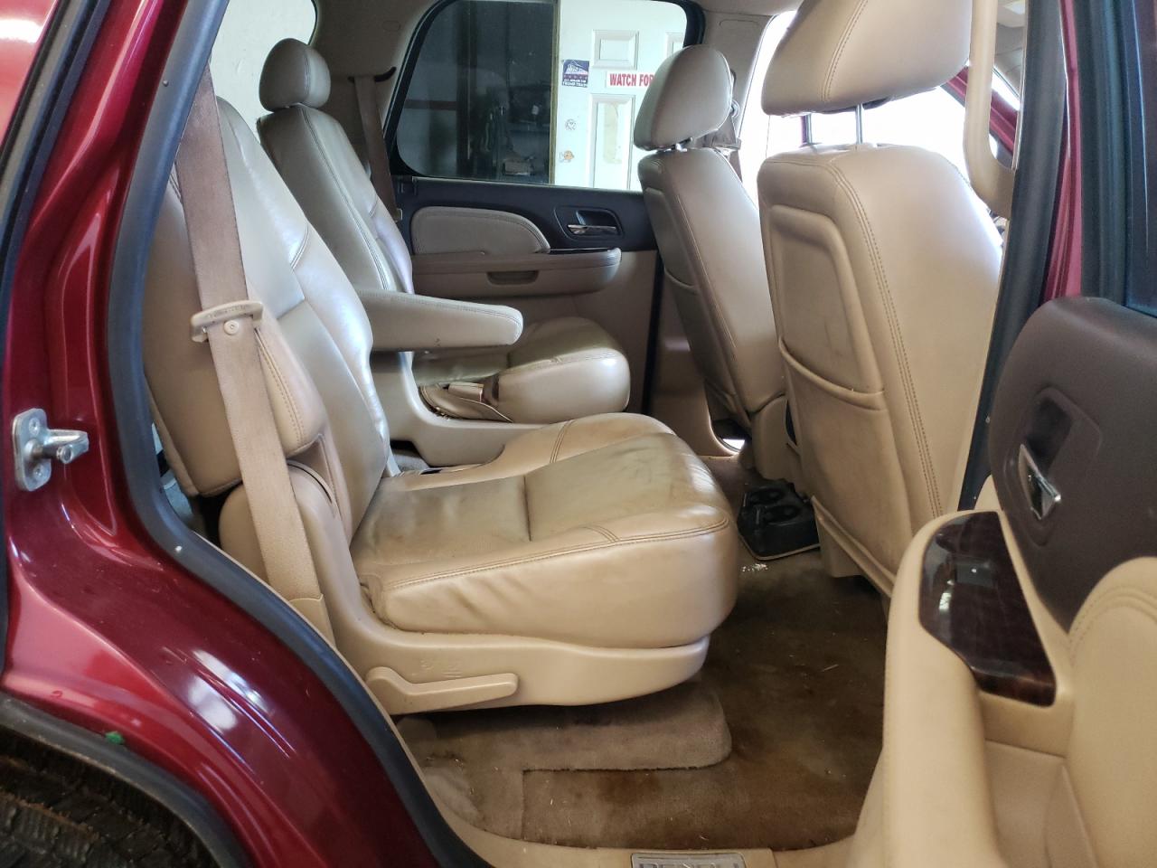 Photo 6 from auction – 2010 GMC YUKON DENA with VIN 1GKUKEEF6AR226051