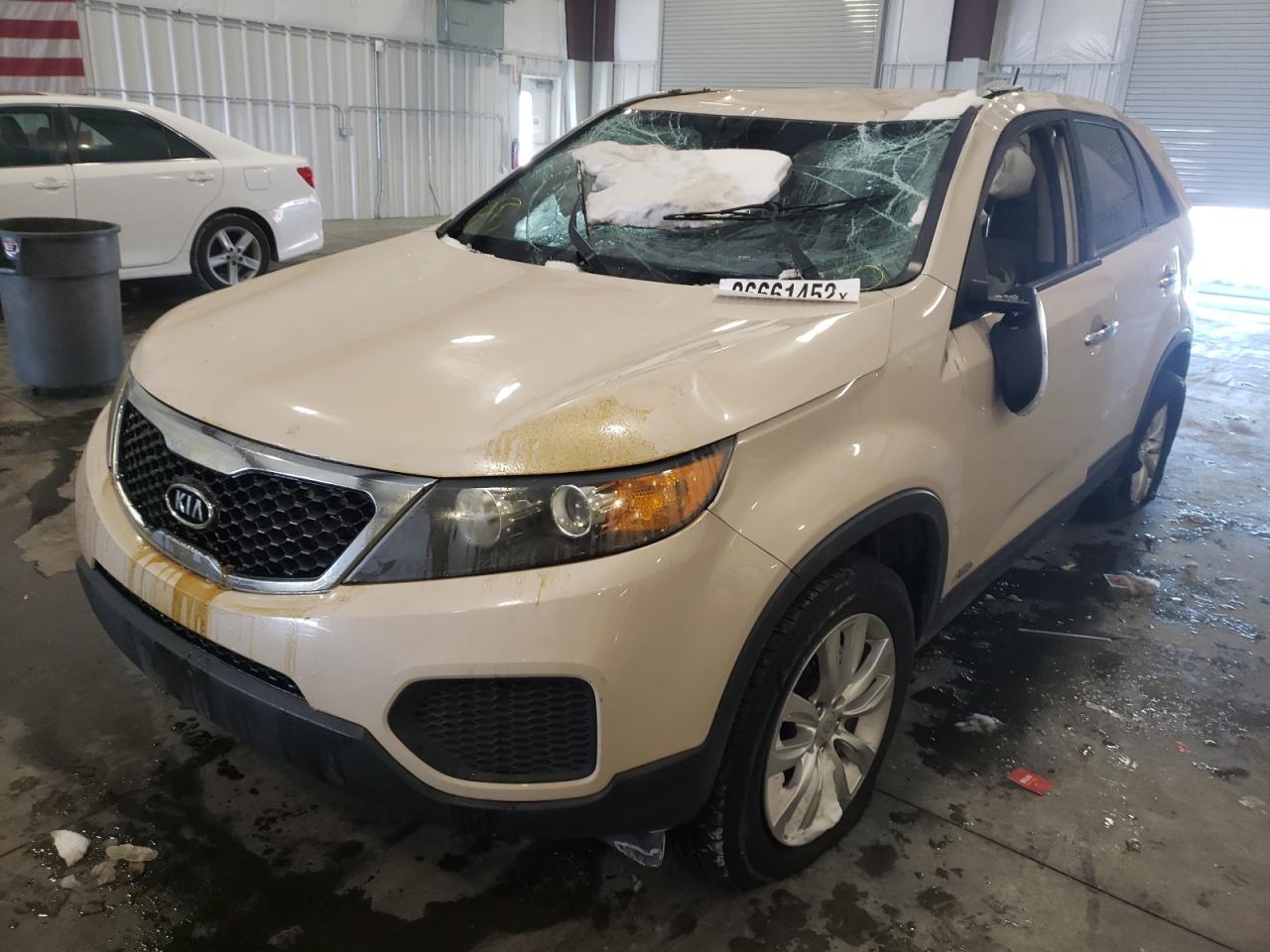 Photo 2 from auction – 2011 KIA SORENTO BA with VIN 5XYKTDA27BG083396