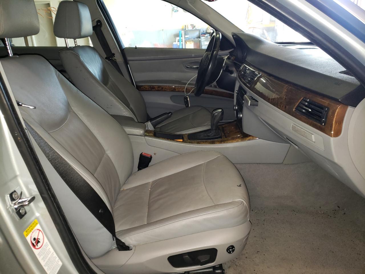 Photo 5 from auction – 2007 BMW 328 I with VIN WBAVA37557NL12816