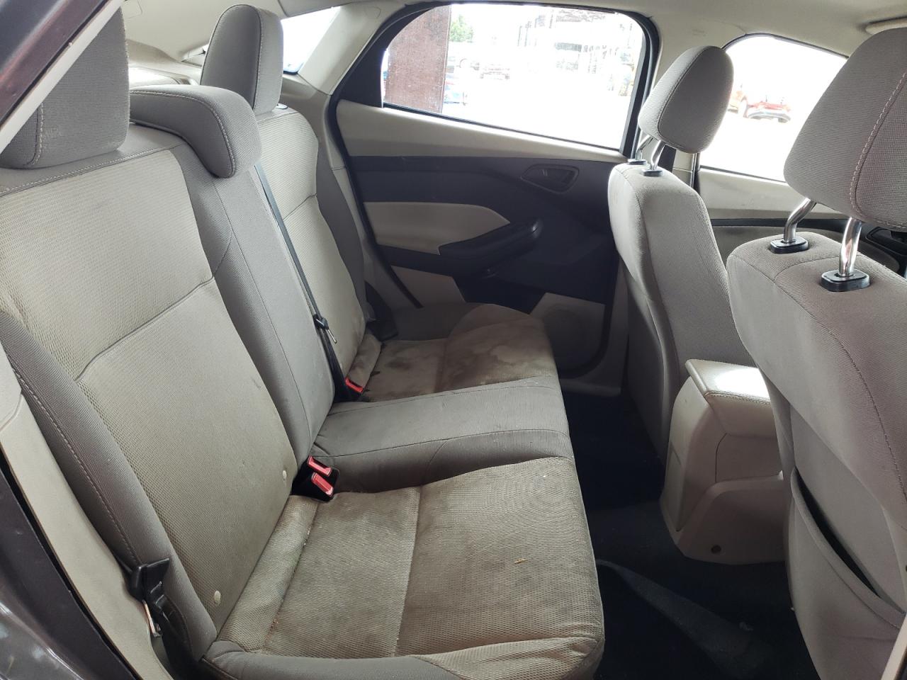 Photo 6 from auction – 2012 FORD FOCUS SE with VIN 1FAHP3F28CL352387