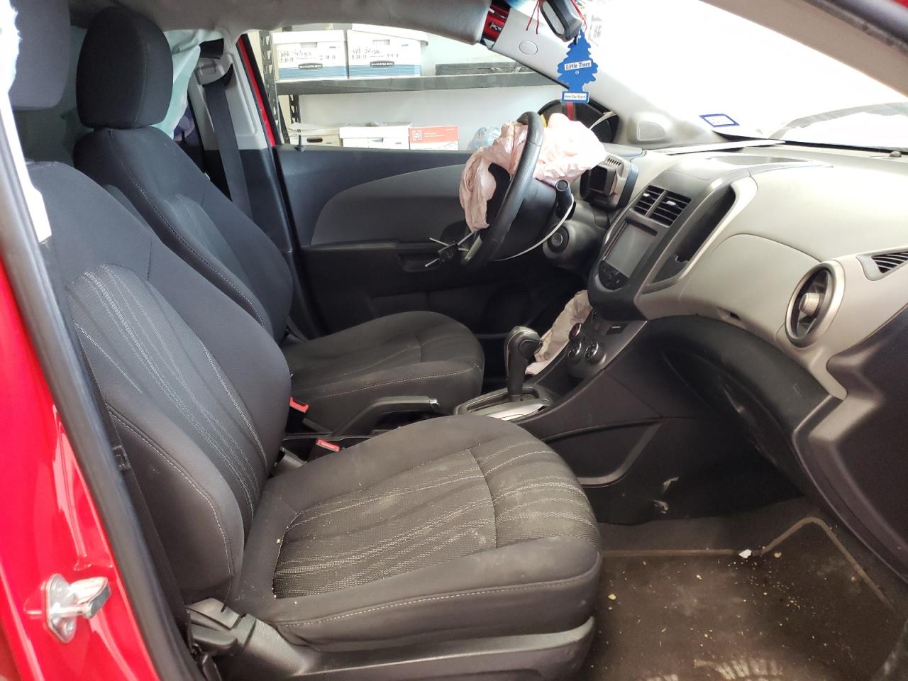 Photo 5 from auction – 2015 CHEVROLET SONIC LT with VIN 1G1JC5SH9F4118814