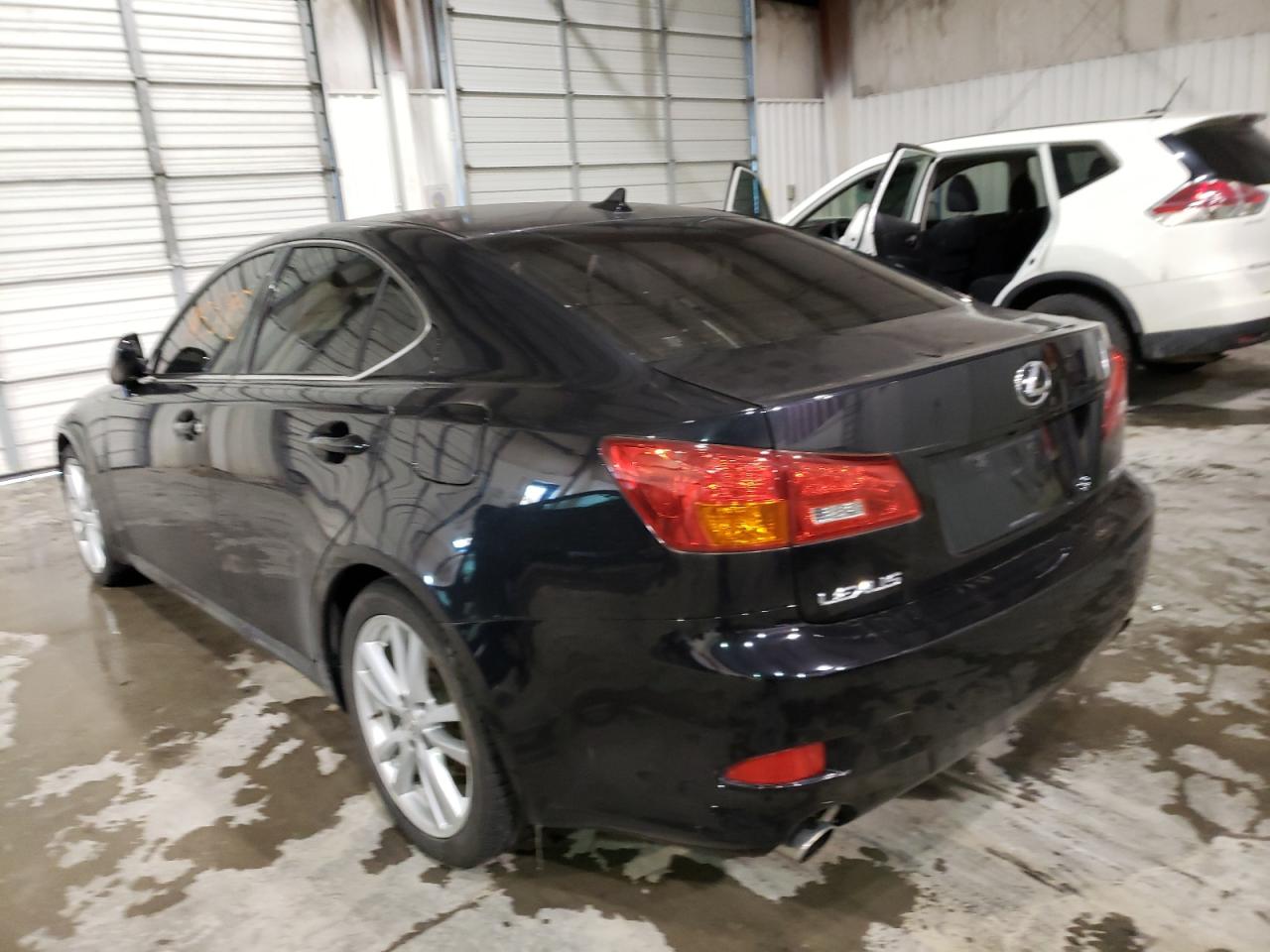Photo 3 from auction – 2007 LEXUS IS 350 with VIN JTHBE262875013203