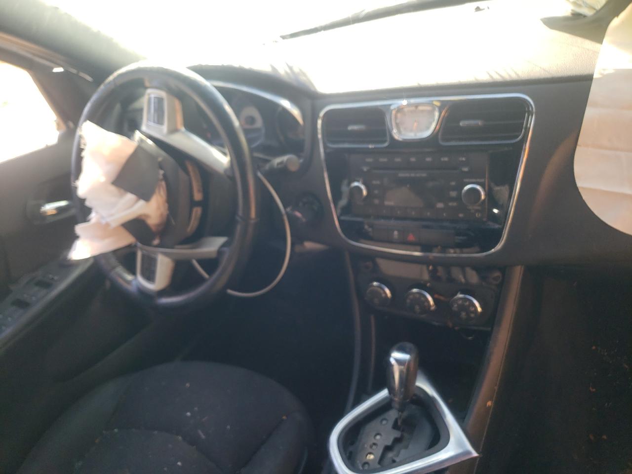 Photo 9 from auction – 2013 CHRYSLER 200 TOURIN with VIN 1C3CCBBB6DN713934