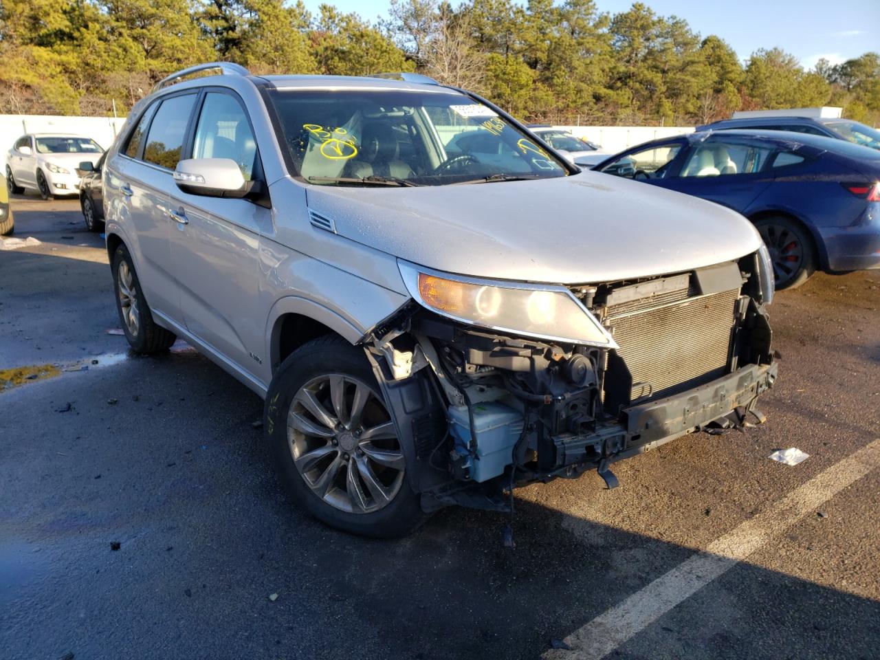 Photo 1 from auction – 2011 KIA SORENTO SX with VIN 5XYKWDA24BG119634