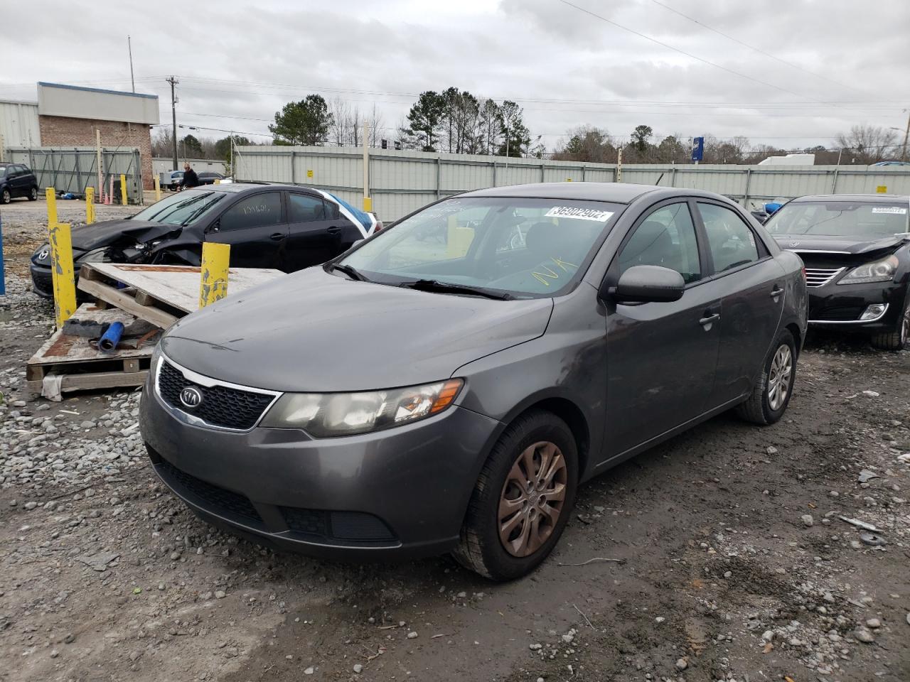 Photo 2 from auction – 2013 KIA FORTE EX with VIN KNAFU4A21D5741401