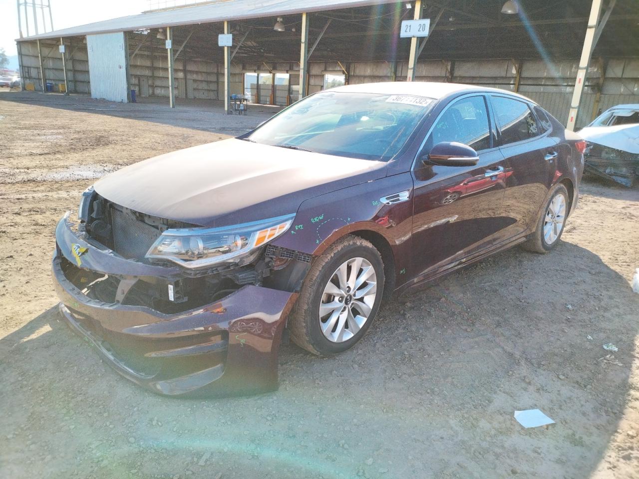 Photo 2 from auction – 2016 KIA OPTIMA EX with VIN 5XXGU4L31GG112184