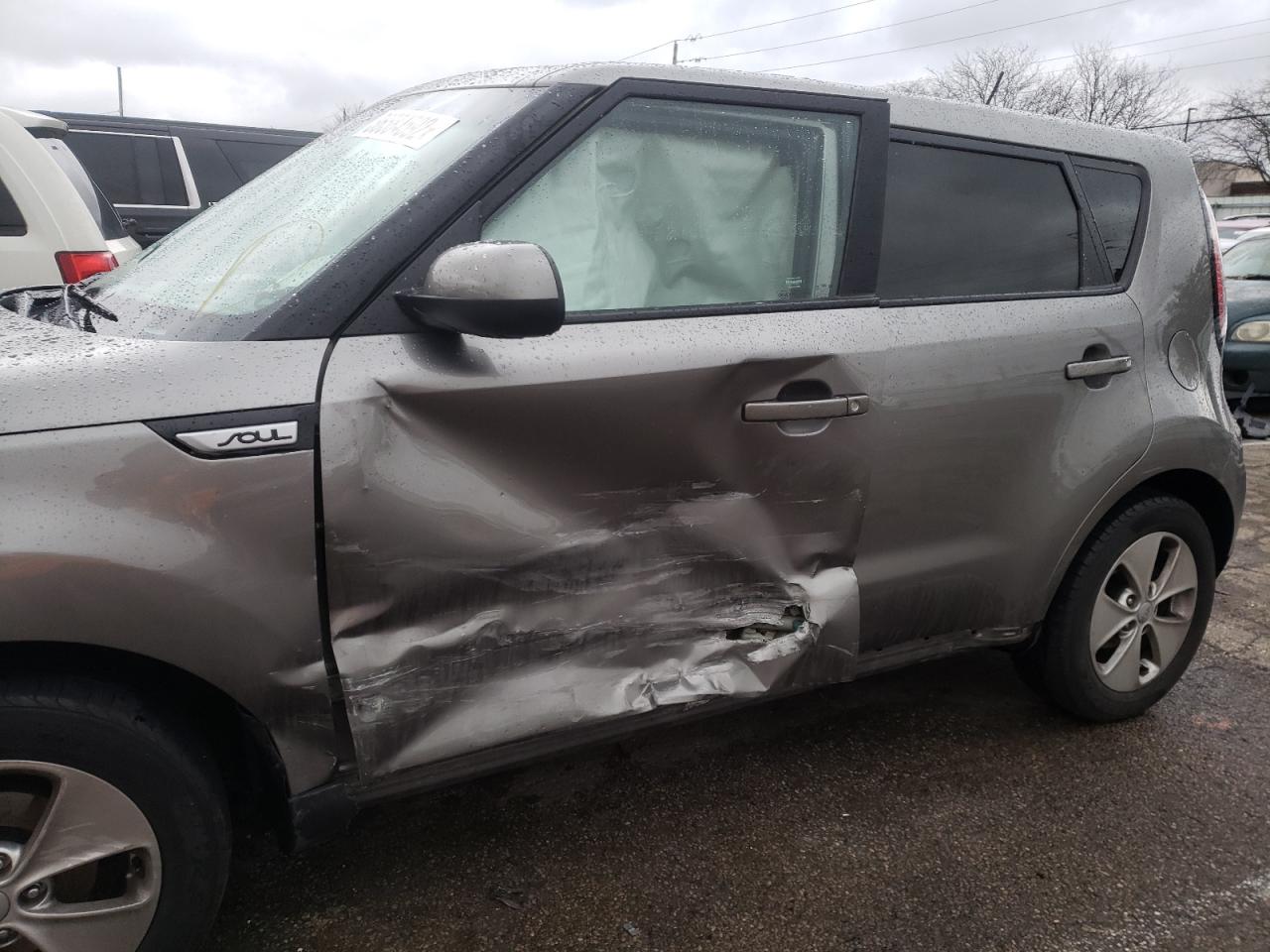 Photo 9 from auction – 2015 KIA SOUL with VIN KNDJN2A28F7215689