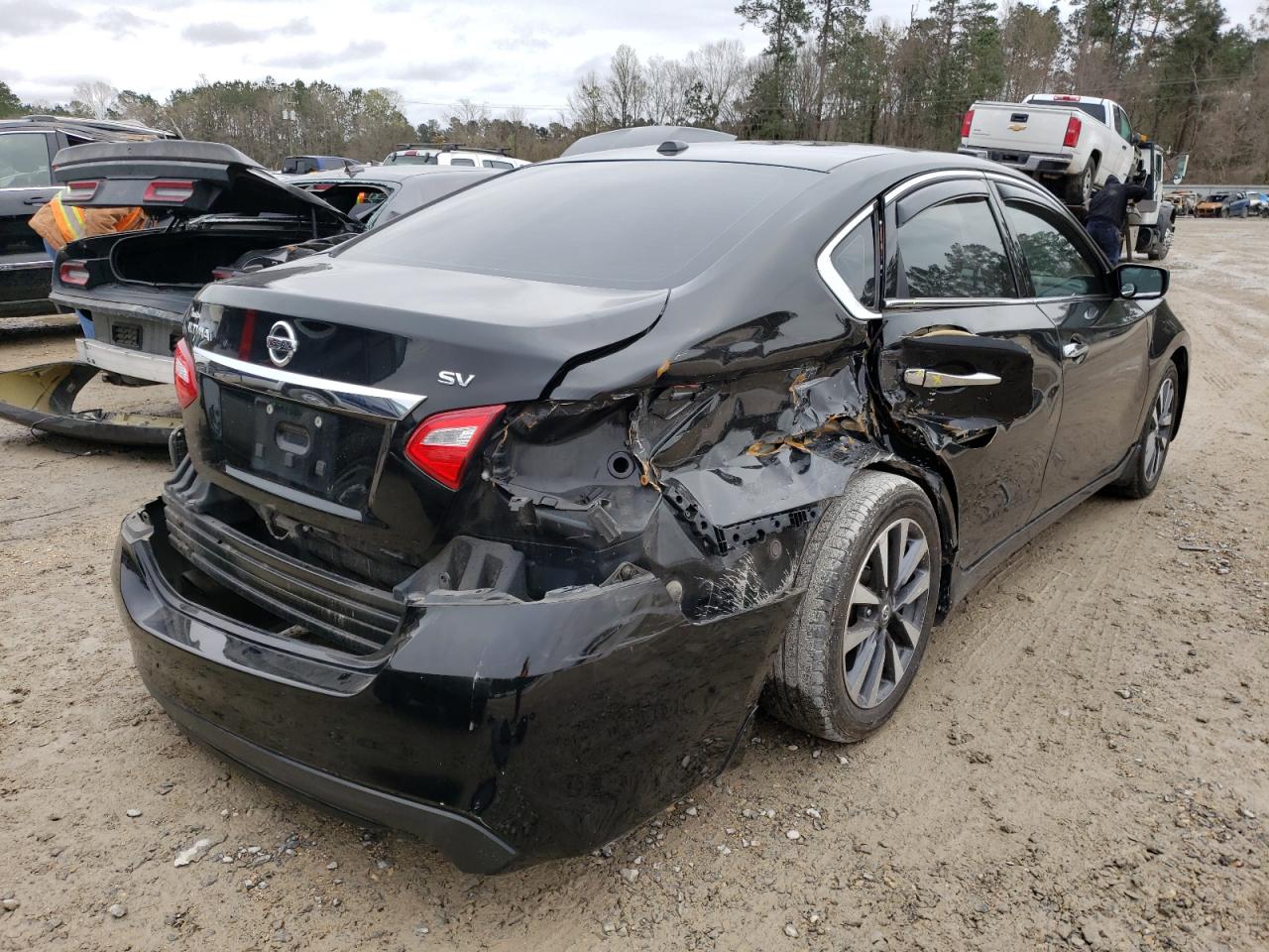 Photo 4 from auction – 2017 NISSAN ALTIMA 2.5 with VIN 1N4AL3AP4HC129030