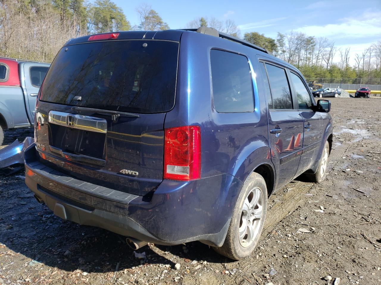Photo 4 from auction – 2015 HONDA PILOT EX with VIN 5FNYF4H40FB016869