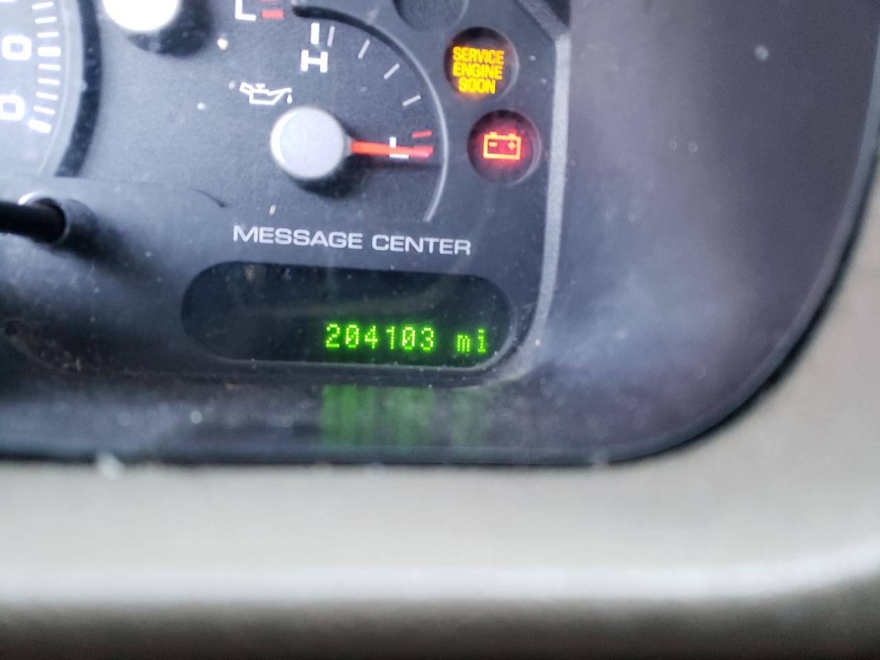 Photo 8 from auction – 2005 FORD EXPLORER with VIN 1FMZU72K15ZA38919