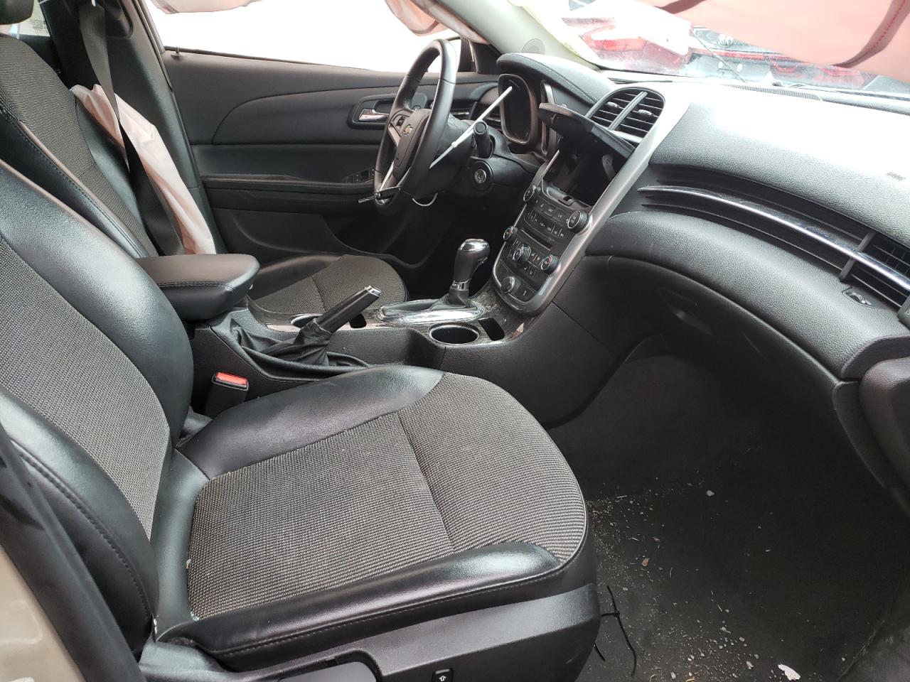 Photo 5 from auction – 2015 CHEVROLET MALIBU 2LT with VIN 1G11D5SL4FF287869