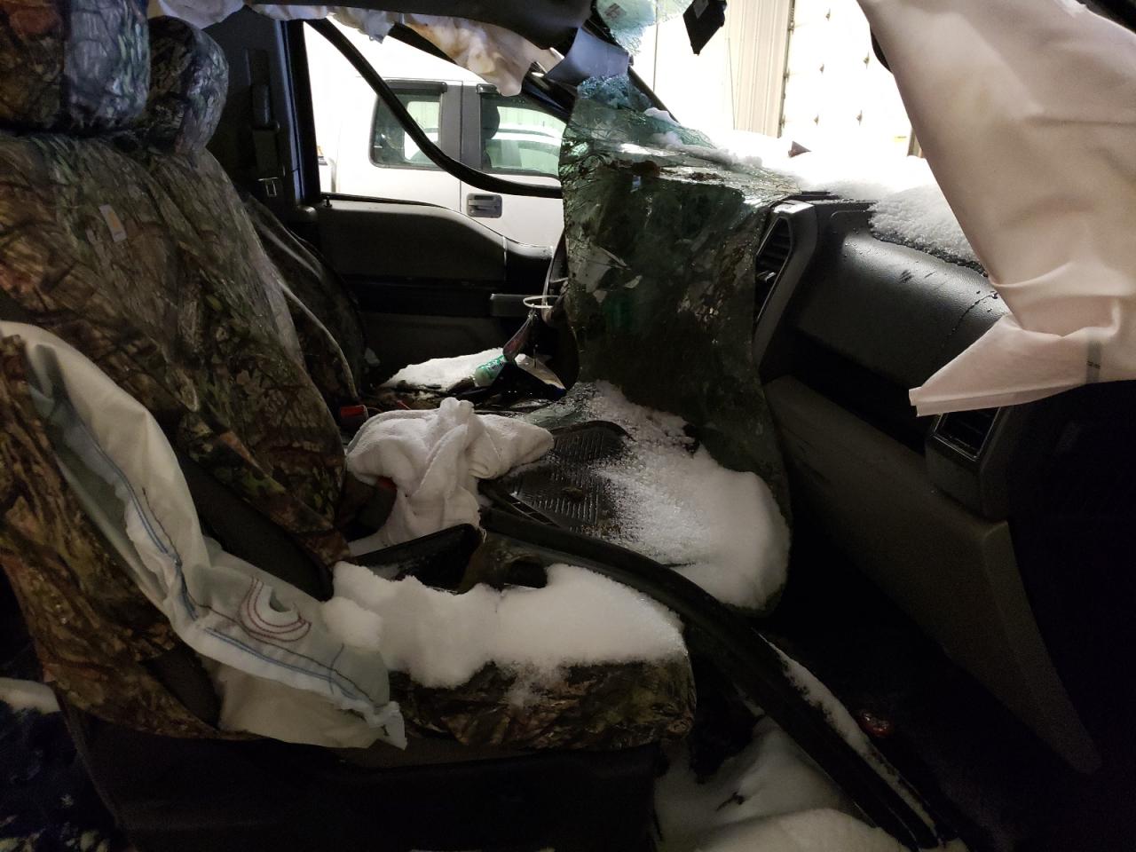 Photo 5 from auction – 2019 FORD F150 SUPER with VIN 1FTFX1E52KKC06458