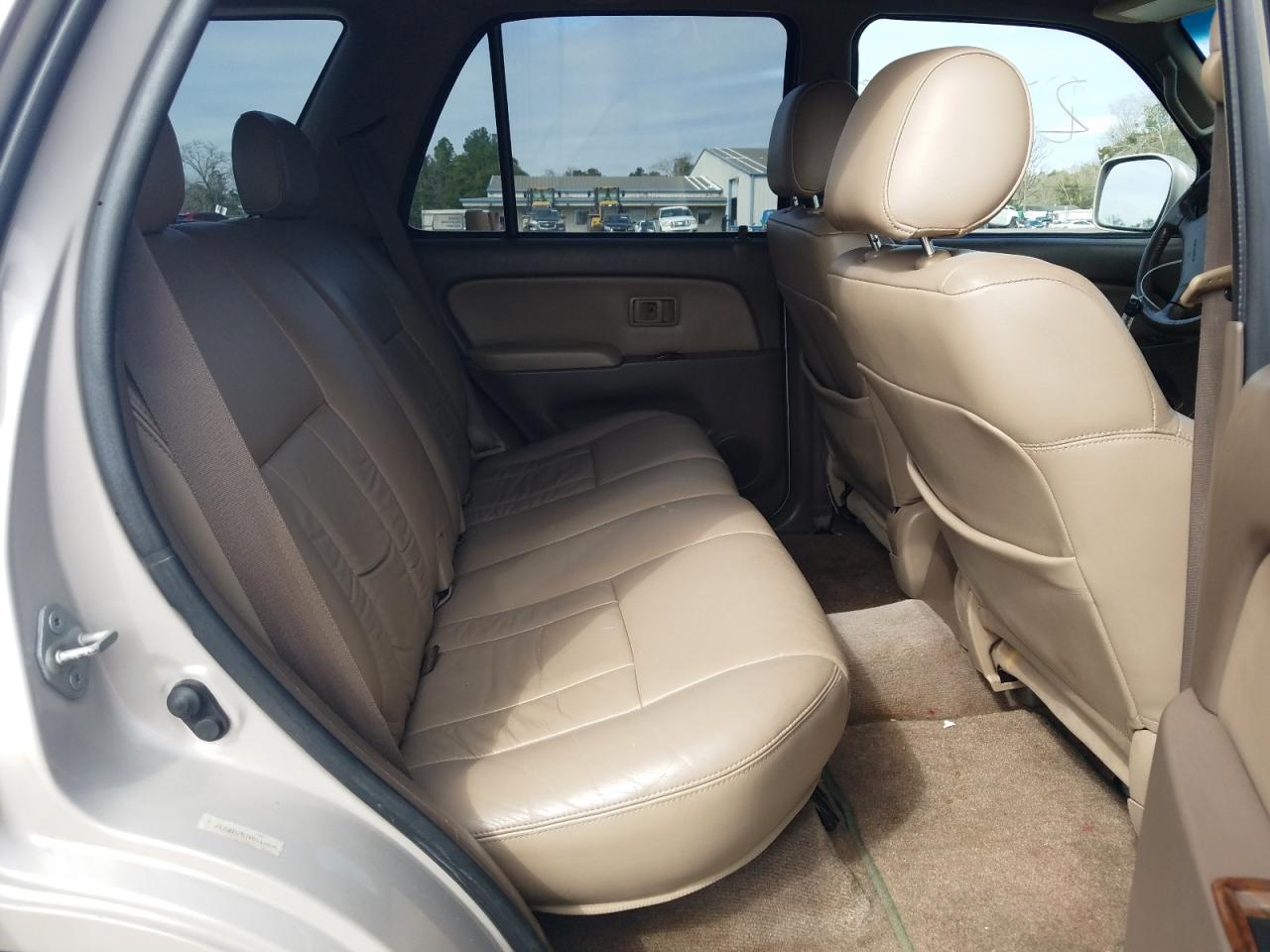 Photo 6 from auction – 2000 TOYOTA 4RUNNER LI with VIN JT3GN87R3Y0148095
