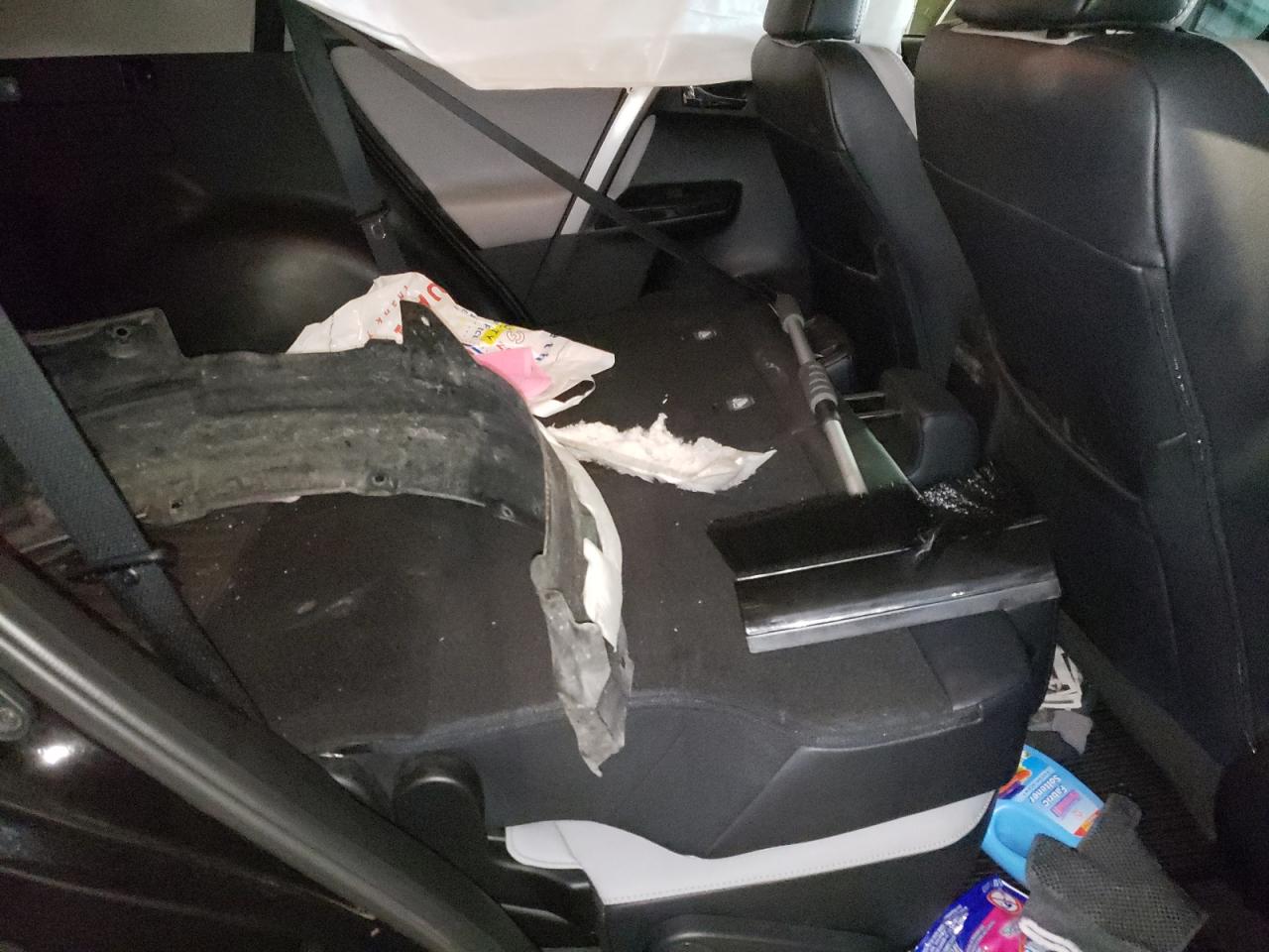 Photo 6 from auction – 2016 TOYOTA RAV4 LIMIT with VIN 2T3DFREV3GW430412