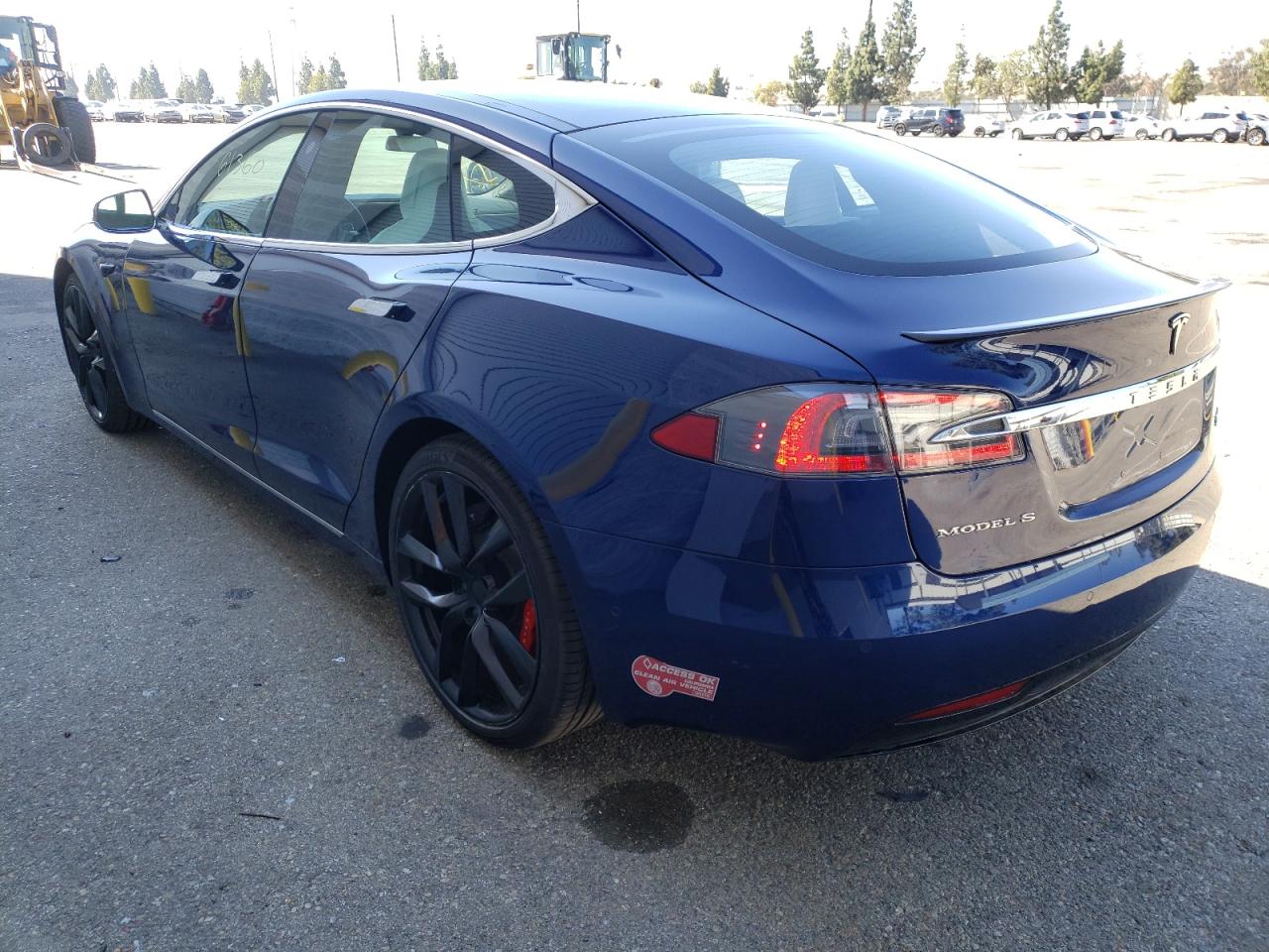 Photo 3 from auction – 2018 TESLA MODEL S with VIN 5YJSA1E43JF282810