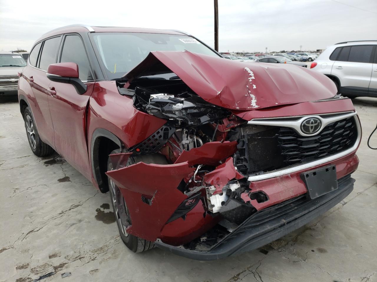 TOYOTA HIGHLANDER 2020 with VIN 5TDGZRAH8LS512944 - Photo from auction