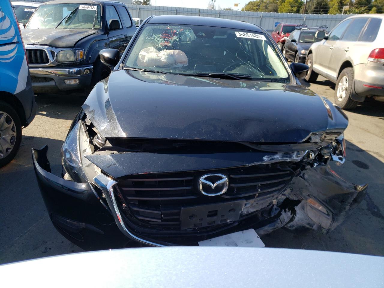 Photo 9 from auction – 2018 MAZDA 3 TOURING with VIN 3MZBN1L36JM272215