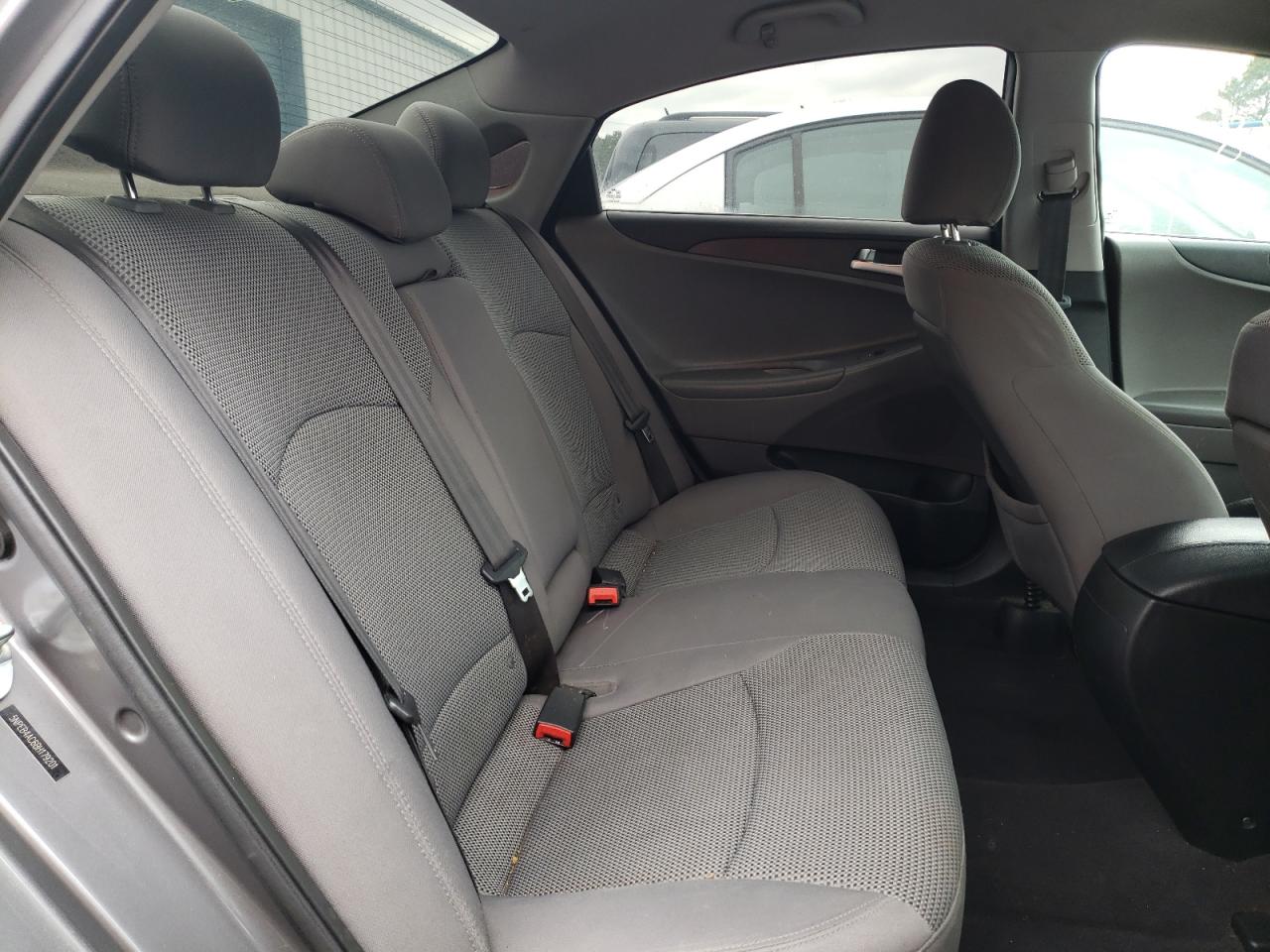 Photo 6 from auction – 2011 HYUNDAI SONATA GLS with VIN 5NPEB4AC6BH179201