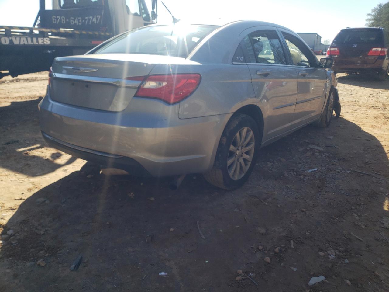 Photo 4 from auction – 2013 CHRYSLER 200 TOURIN with VIN 1C3CCBBB6DN713934