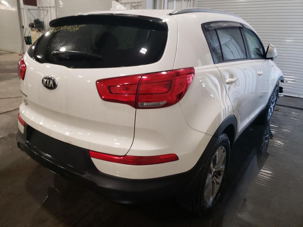 Photo 4 from auction – 2015 KIA SPORTAGE with VIN KNDPBCAC7F7793669