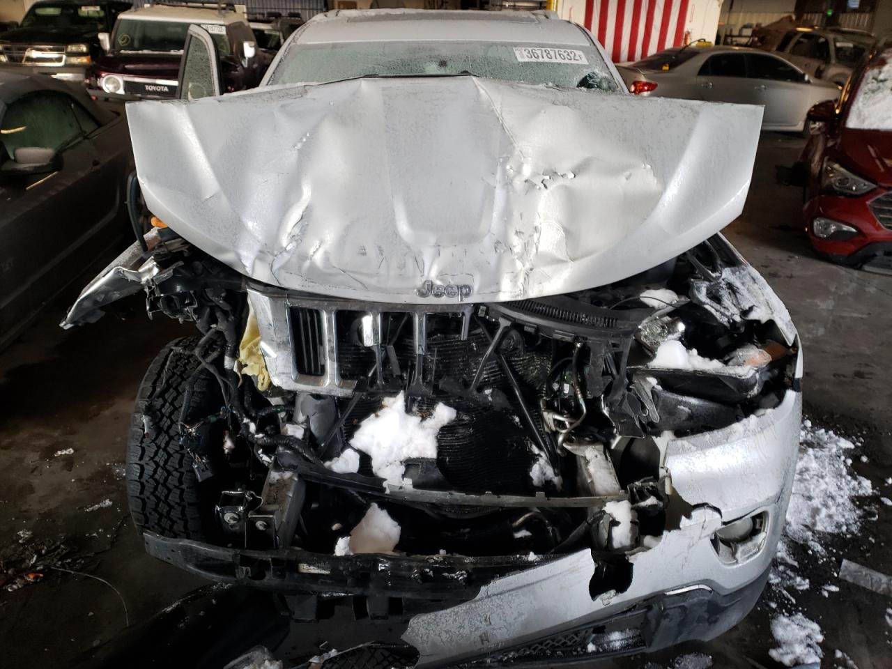 Photo 7 from auction – 2012 JEEP GRAND CHER with VIN 1C4RJFAG5CC213757