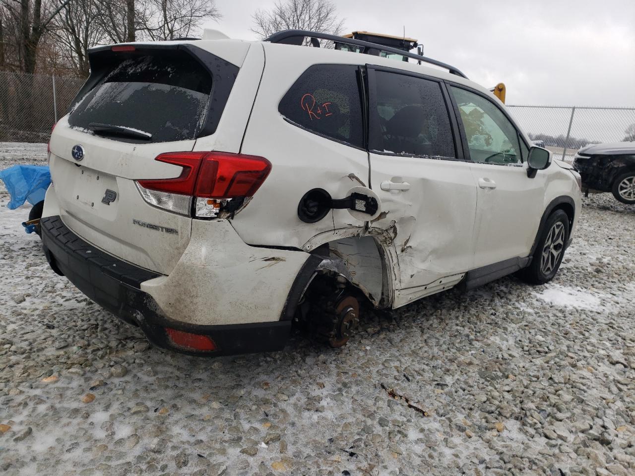 Photo 4 from auction – 2019 SUBARU FORESTER P with VIN JF2SKAEC4KH436884