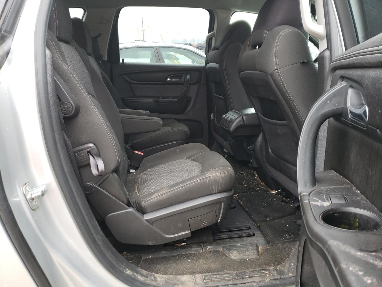 Photo 6 from auction – 2016 CHEVROLET TRAVERSE L with VIN 1GNKRGKD8GJ345621