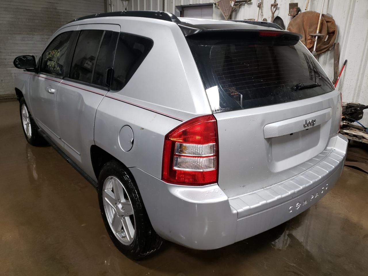 Photo 3 from auction – 2010 JEEP COMPASS SP with VIN 1J4NT4FB8AD591745