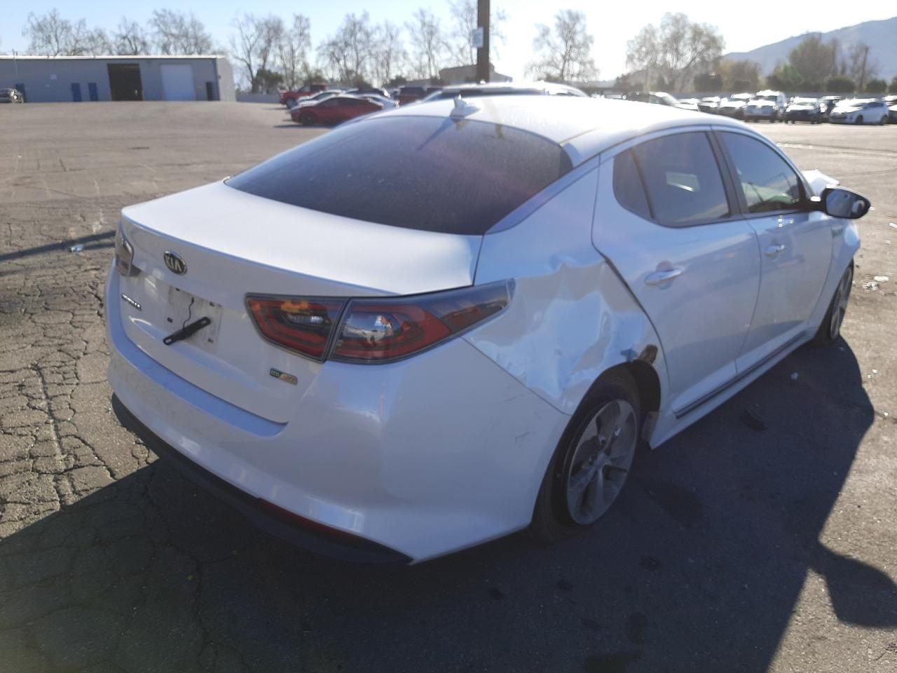 Photo 4 from auction – 2016 KIA OPTIMA HYB with VIN KNAGM4AD4G5099654