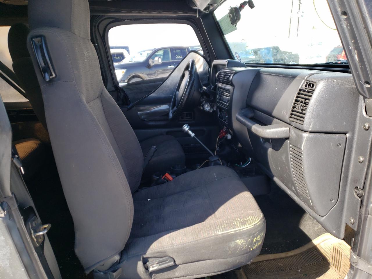 Photo 5 from auction – 2004 JEEP WRANGLER / with VIN 1J4FA29144P734050