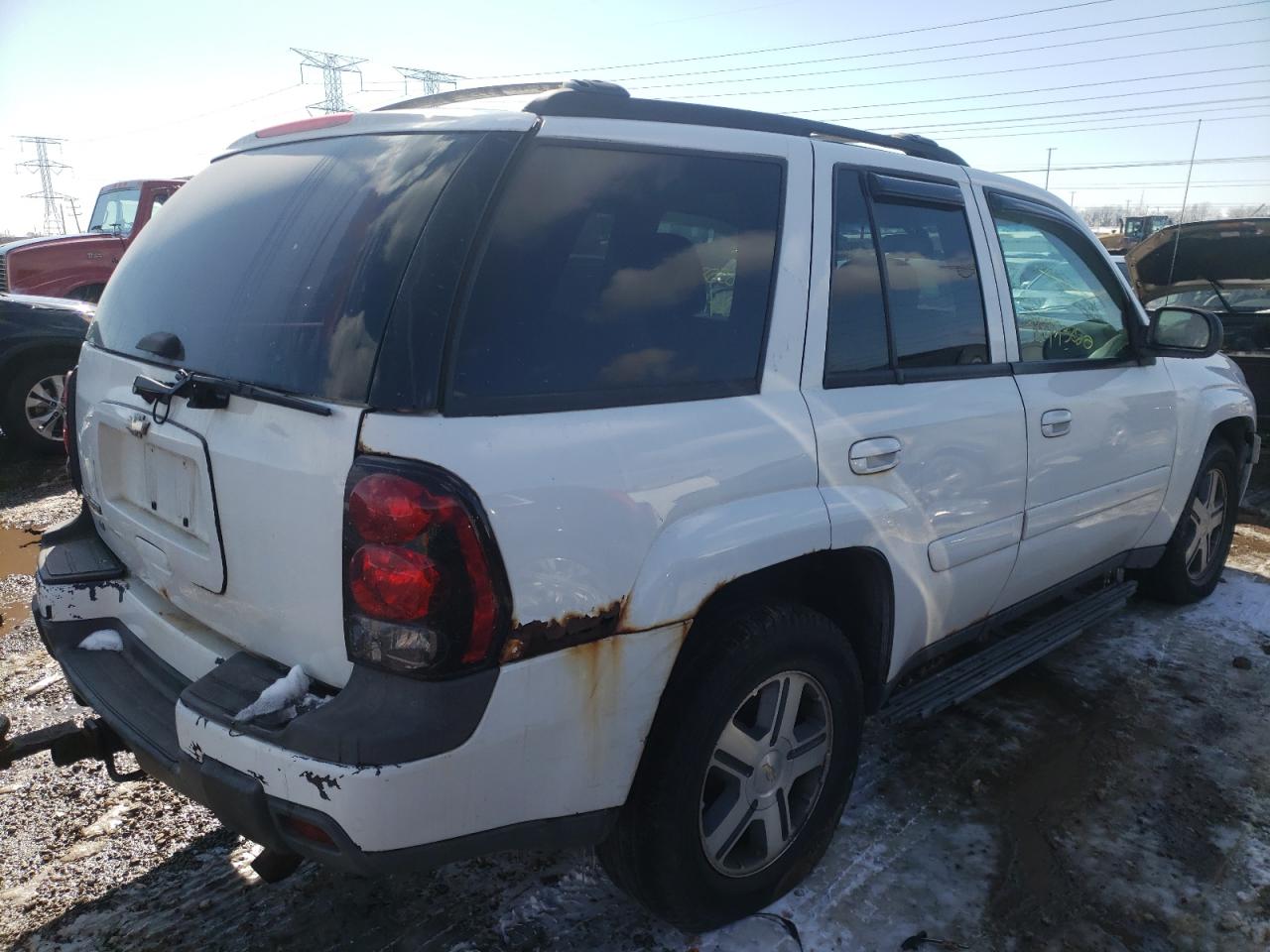 Photo 4 from auction – 2005 CHEVROLET TRAILBLAZE with VIN 1GNDT13S652315075