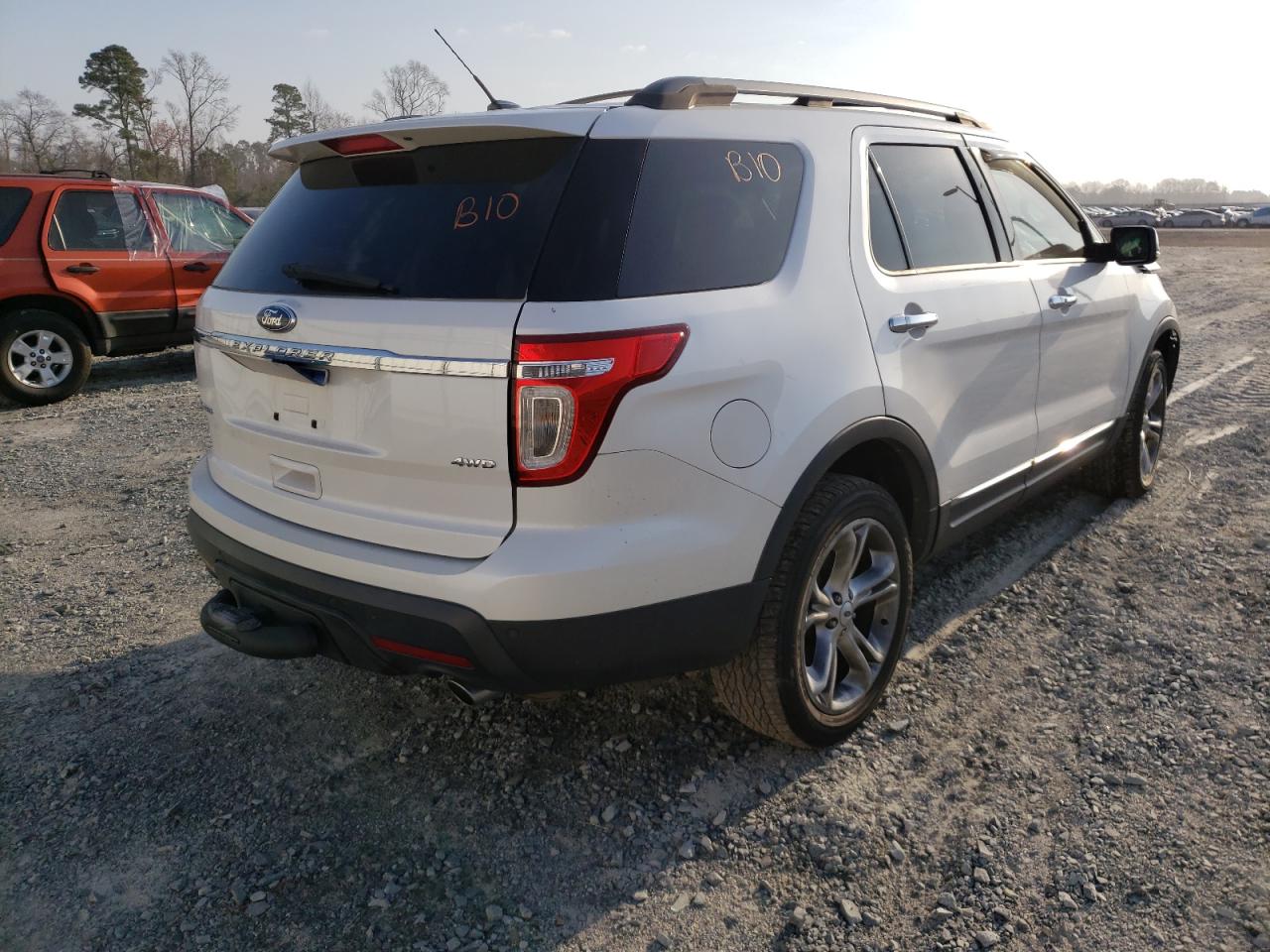 Photo 4 from auction – 2011 FORD EXPLORER L with VIN 1FMHK8F80BGA90653