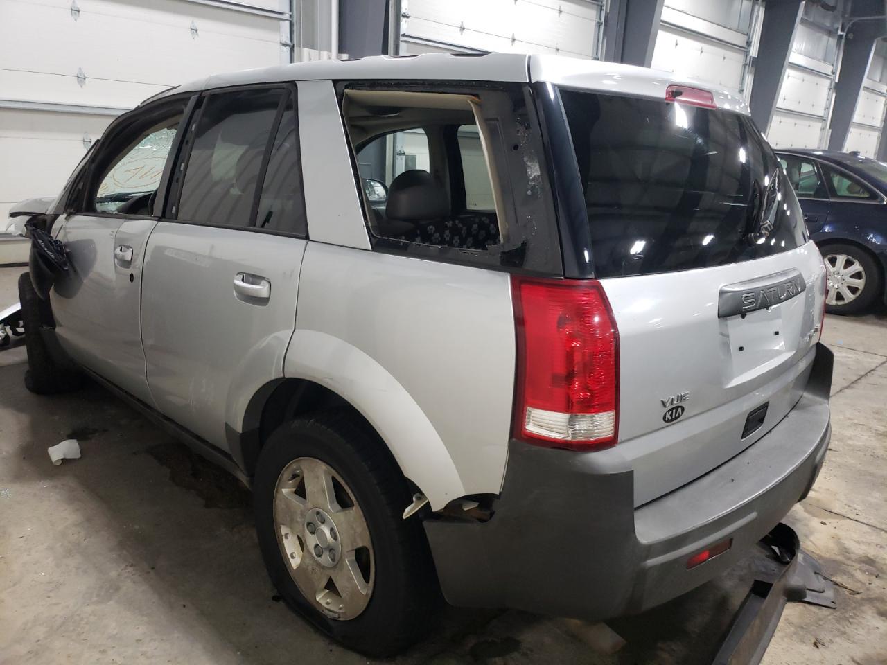 Photo 3 from auction – 2004 SATURN VUE with VIN 5GZCZ63404S835173